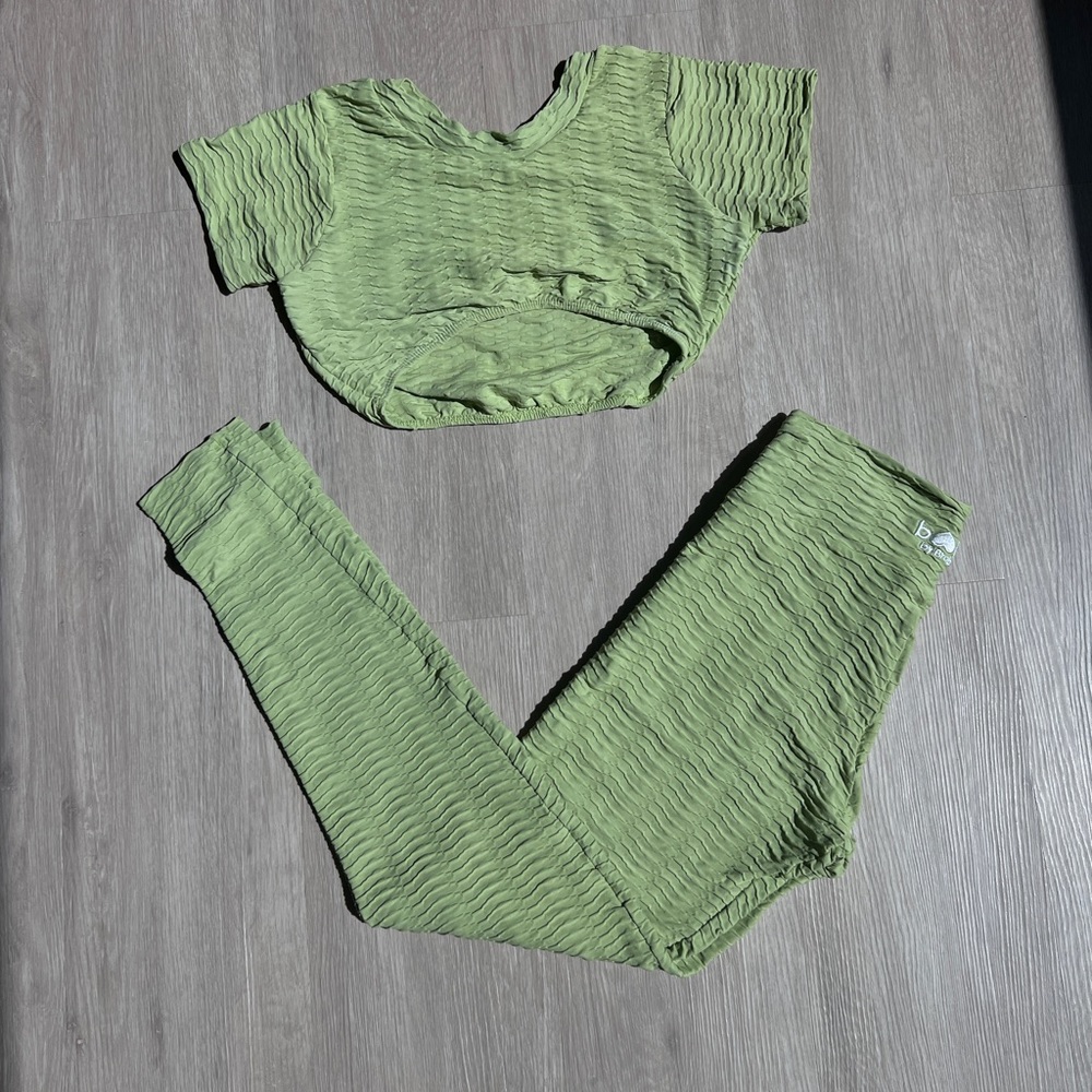 Booty By Brabants ultra cropped tee & leggings